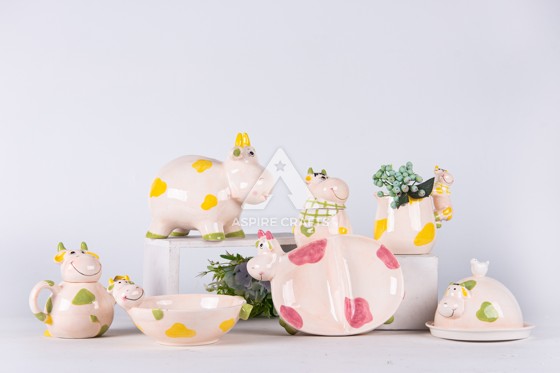 Charming Cow-Shaped Ceramic Kitchen Decor