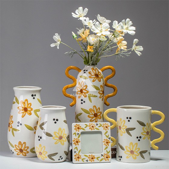 Ceramic Vases: A Touch of Elegance